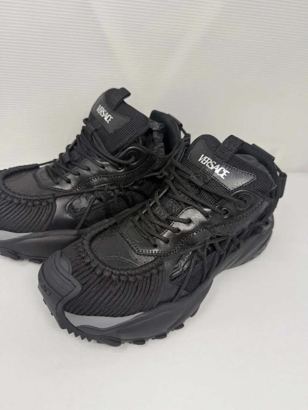 VERSACE MENS SNEAKERS SIZE 42